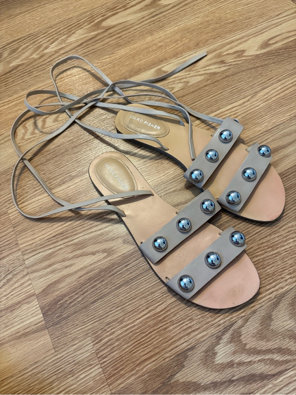 Marc Fisher Tan Studded Lace Up Gladiator Flat Sandals sz 9.5m